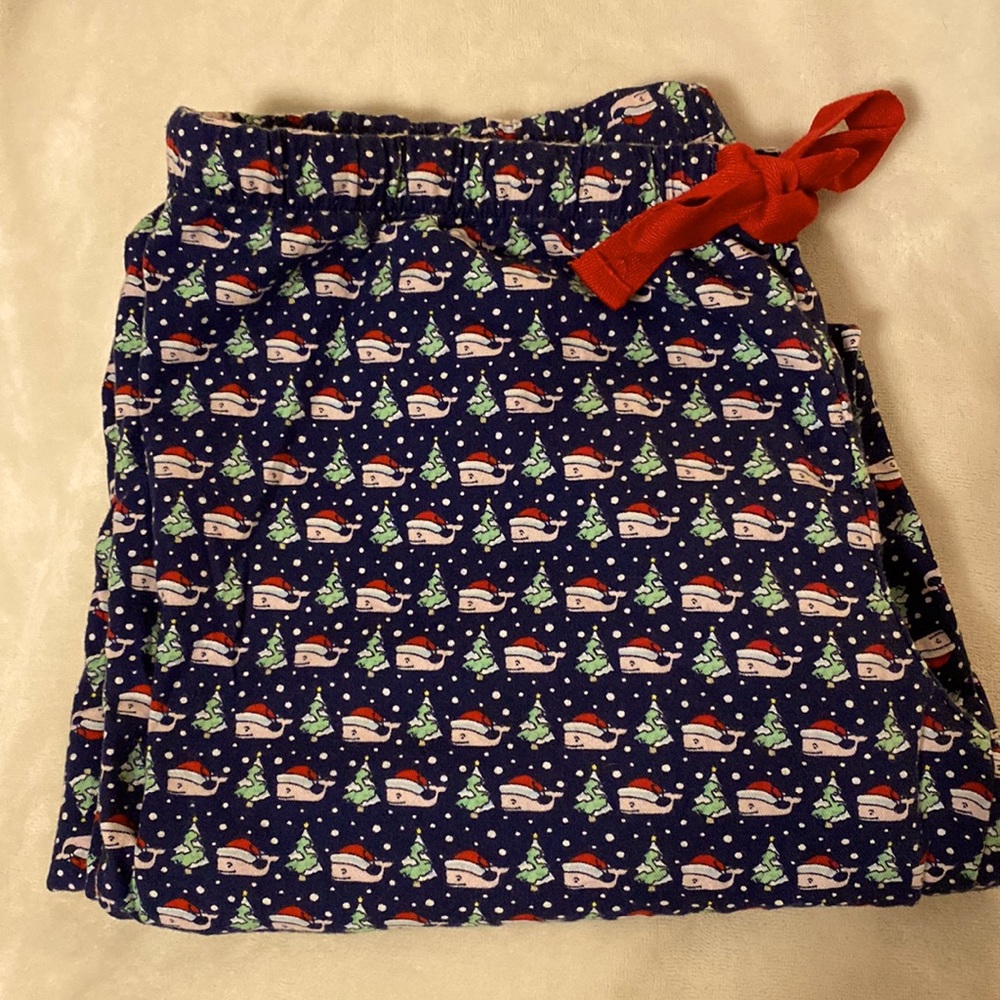 Vineyard Vines Christmas pajama pant.